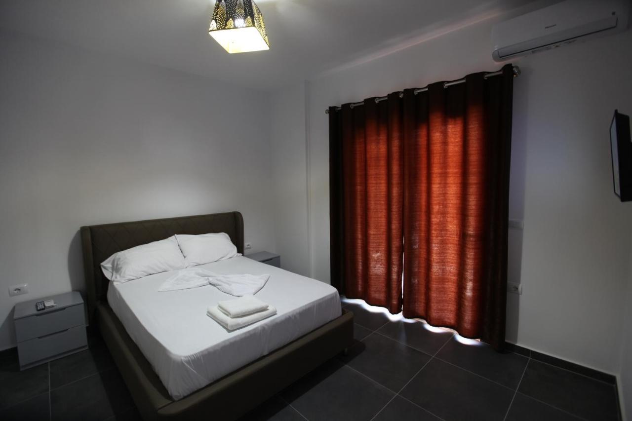 Deda Apartments Sarande Exterior photo