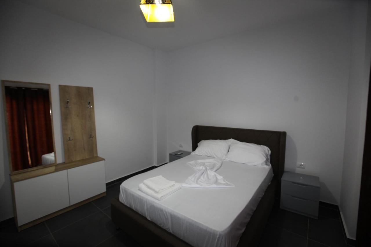 Deda Apartments Sarande Exterior photo