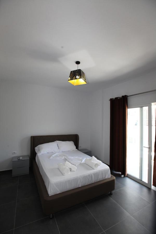 Deda Apartments Sarande Exterior photo