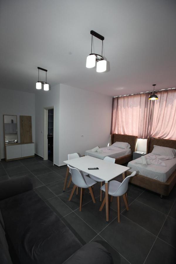Deda Apartments Sarande Exterior photo
