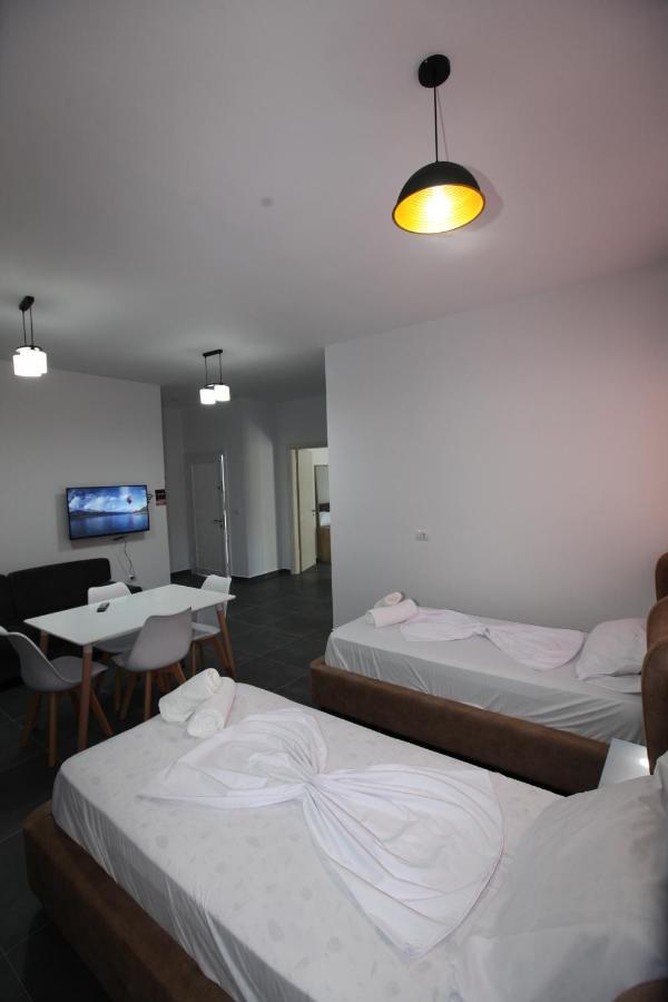 Deda Apartments Sarande Exterior photo