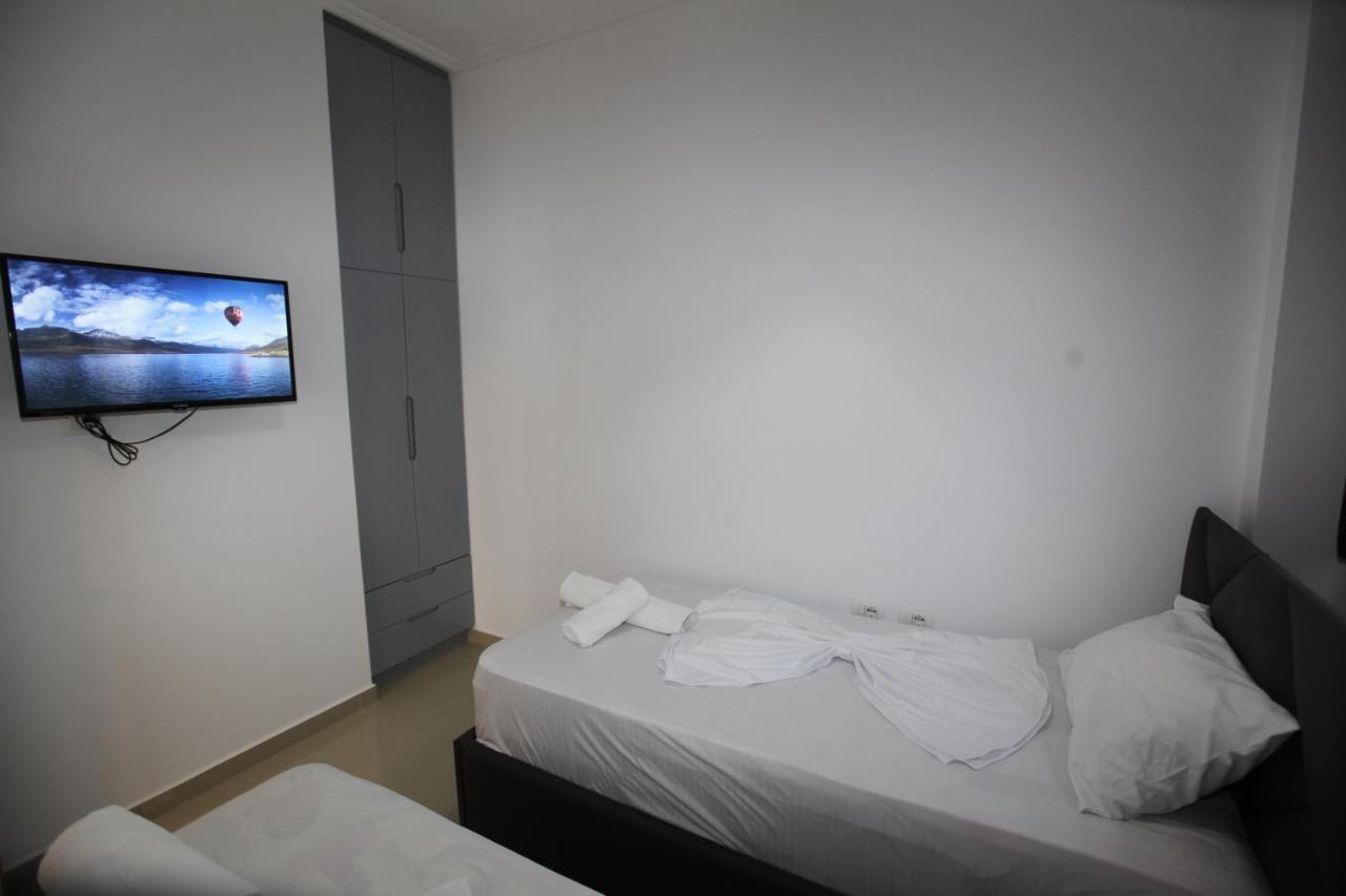 Deda Apartments Sarande Exterior photo