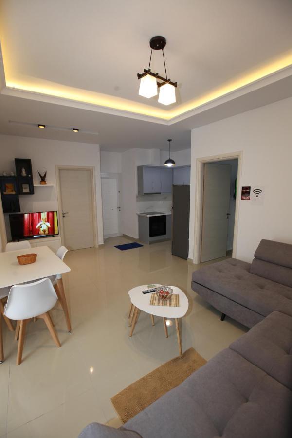 Deda Apartments Sarande Exterior photo