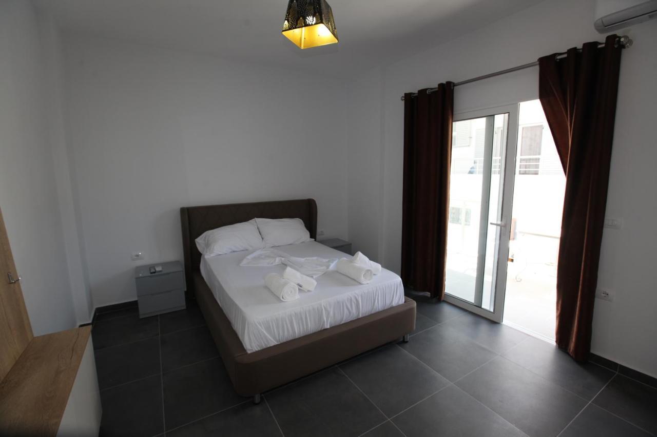 Deda Apartments Sarande Exterior photo