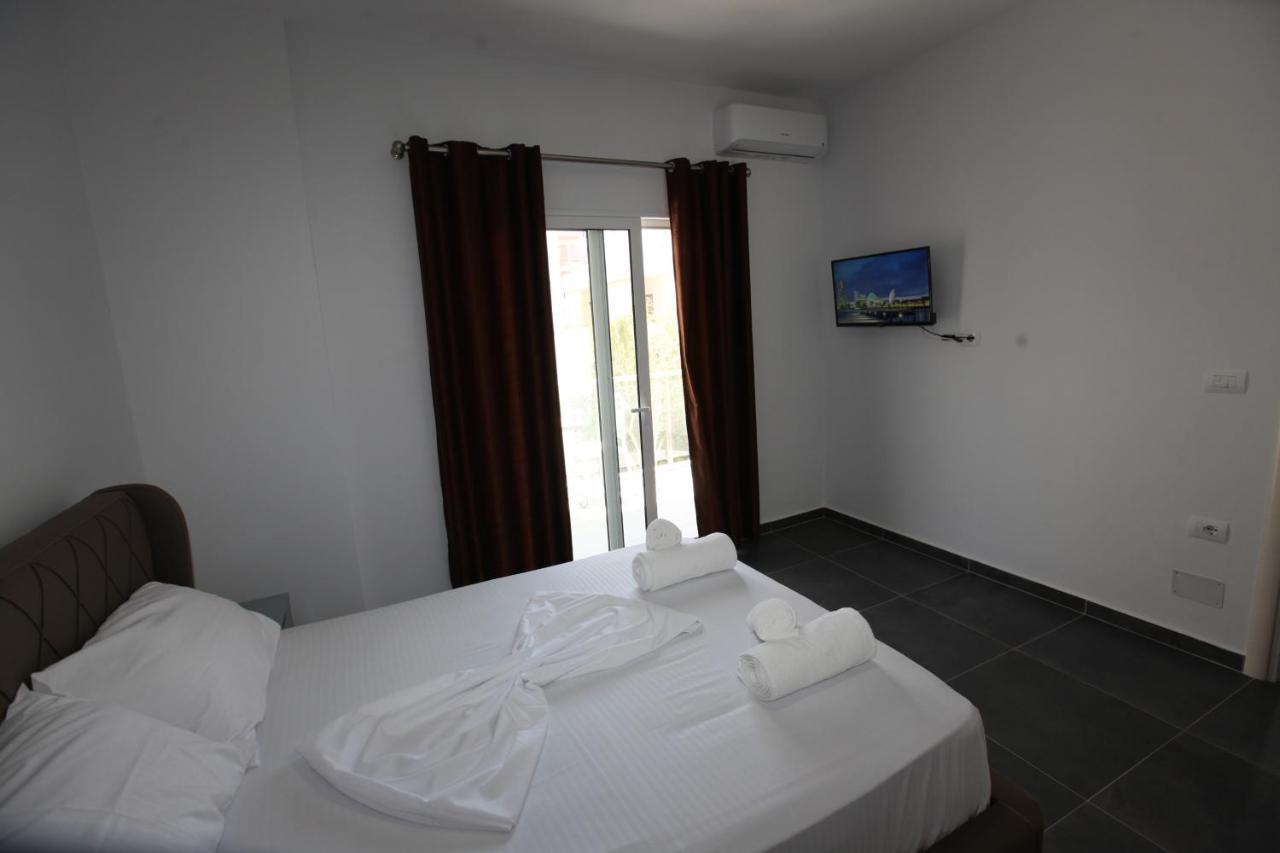 Deda Apartments Sarande Exterior photo
