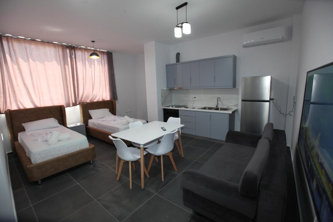 Deda Apartments Sarande Exterior photo